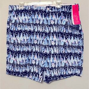 Never worn Men’s Beaumont stretch shorts in Low Tide Navy Sails and Stripes.